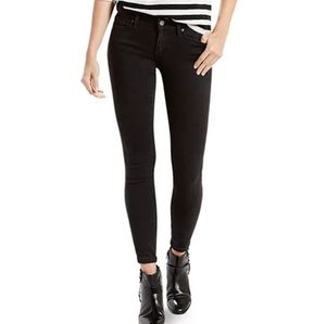 711 Levi's skinny jean black